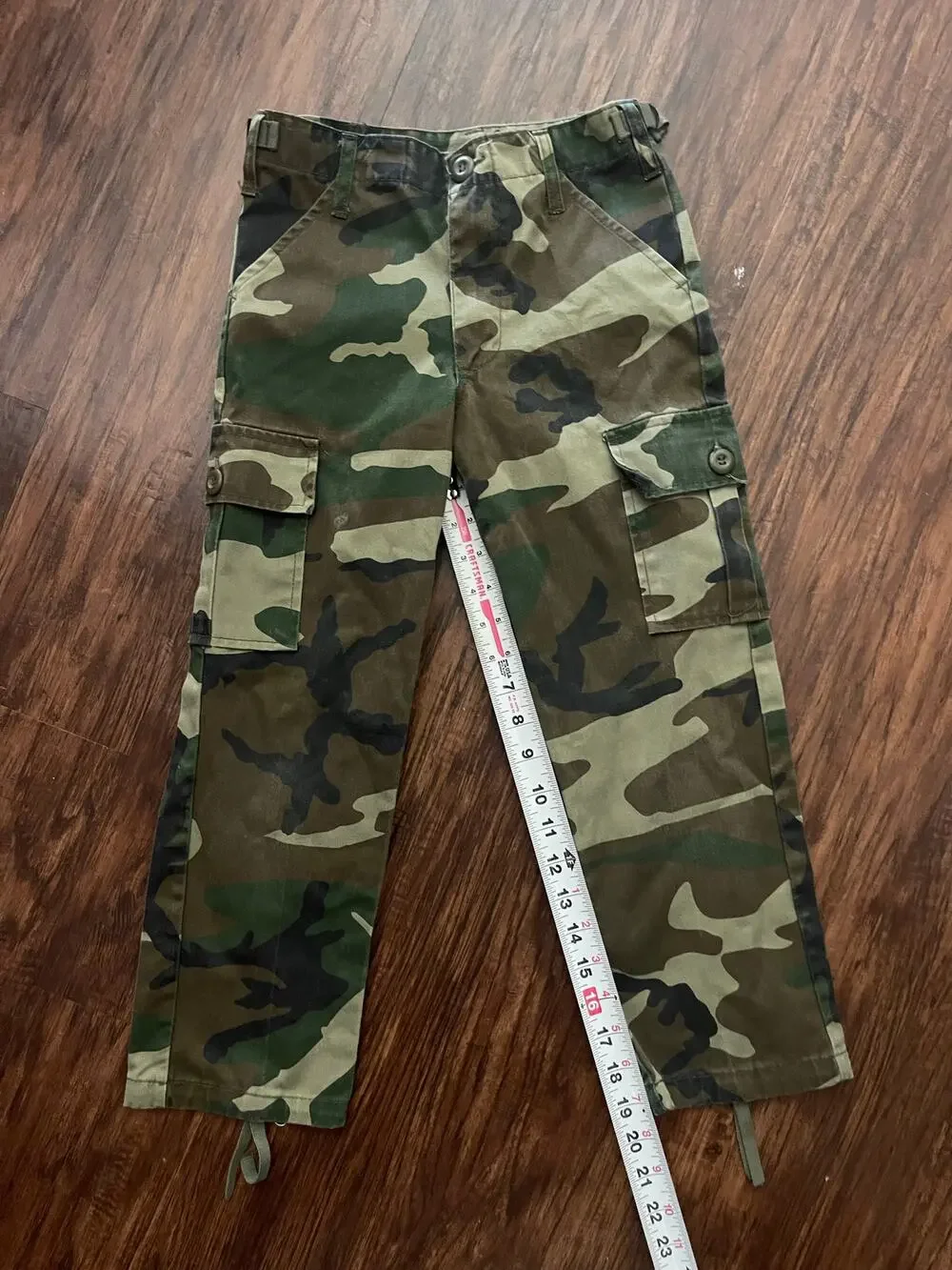 Kids camo cargo jeans